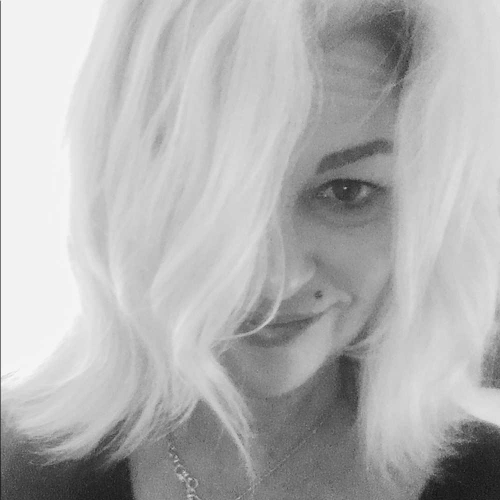 Meet your Posher, Rebecca